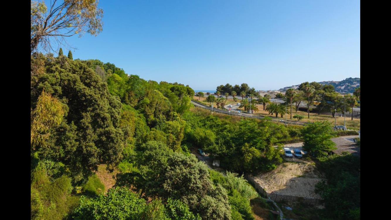 Villa Laetitia - Appt De Charme Avec Parking - Nice Nord Luaran gambar