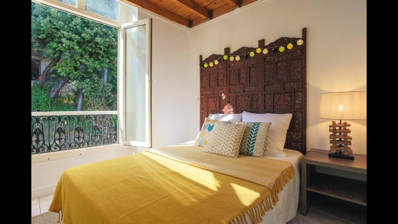 Villa Laetitia - Appt De Charme Avec Parking - Nice Nord Luaran gambar